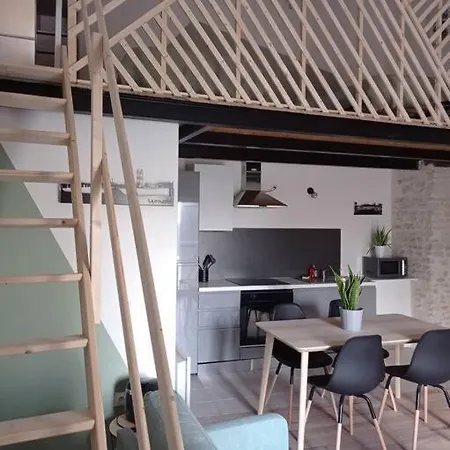 Logement Moderne Surgeres Exterior photo