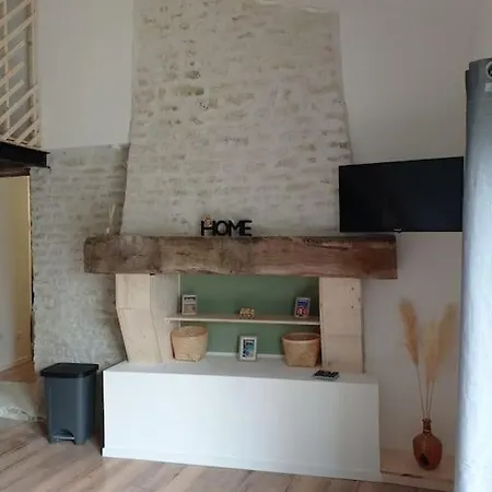 Logement Moderne Surgeres Exterior photo